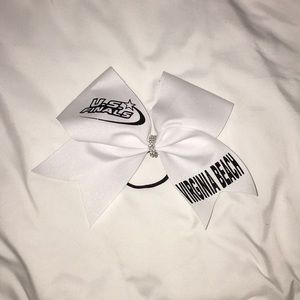 US finals VA Beach cheer bow